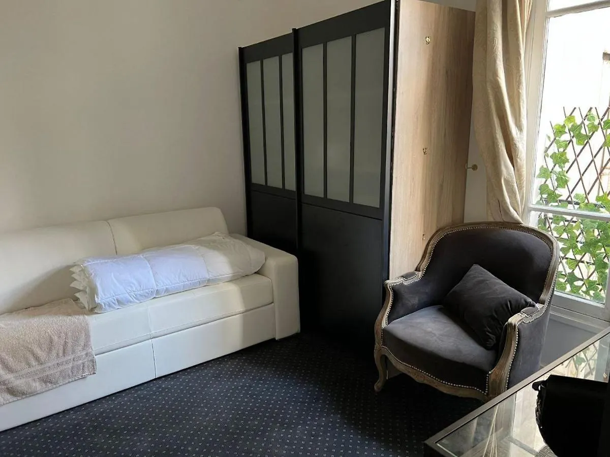 Studio Vaugirard Apartment Paris 0*,  France